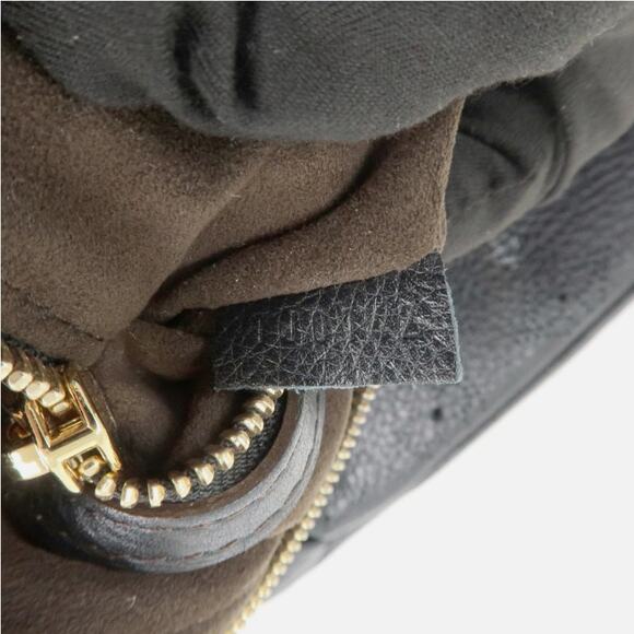 💎✨STUNNING✨💎AUTHENTIC Louis Vuitton Monogram Mahina Selene PM Shoulder Bag - Picture 15 of 15